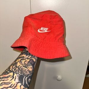 New Nike Sportswear Swoosh Washed Bucket Hat Red Salmon Pink